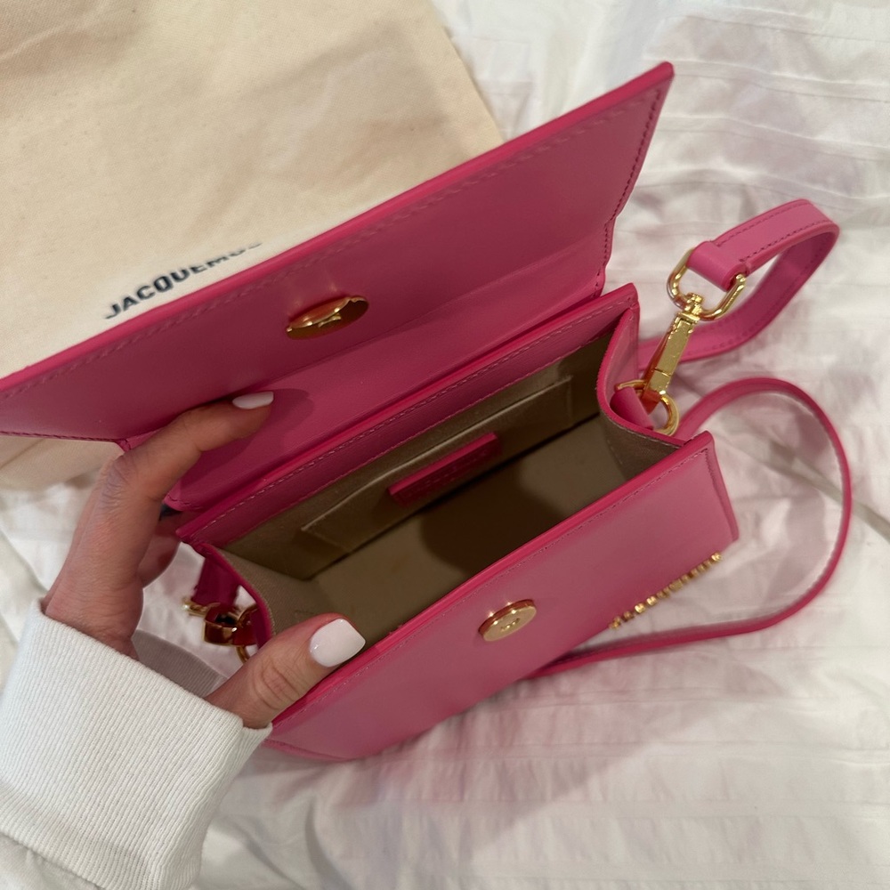 Jacquemus Le Chiquito Moyen Top-Handle Bag - Picture 5 of 12